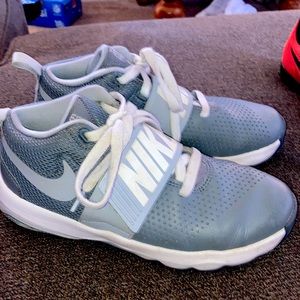 Nike boys shoes